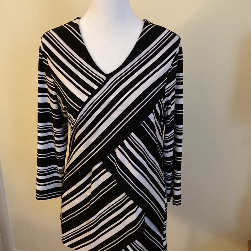 Chico’s black and white striped top size small